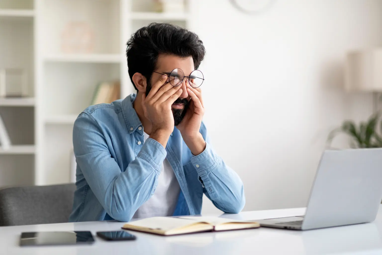Manager’s email reveals ‘insane’ 5 minute rule, bathroom policy for remote workers