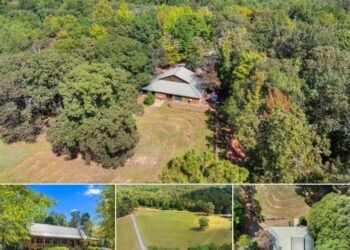 A Rare 167.45-Acre Lodge Estate Perfect for Hunting & Recreation — Irwinton, GA