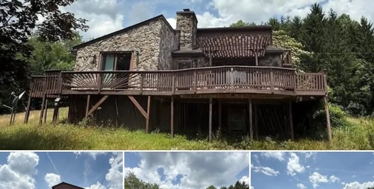 4-Bedroom Hilltop Home on Nearly 50 Acres in Scarbro, West Virginia 4 bedrooms • 2 bathrooms • 1,679 sq ft • Built in 1980 • 49.7 acres