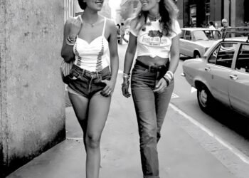 “Natural Beauty And Charm”: Photos Of Girls From The Seventies Are Simply Mesmerizing!