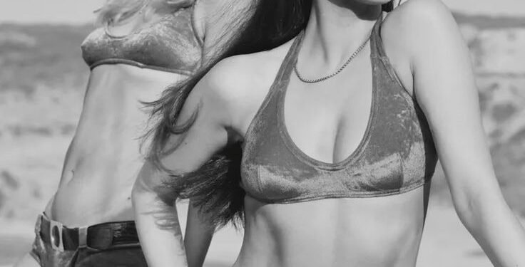 What’s the Story Behind This Iconic Beach Photo?