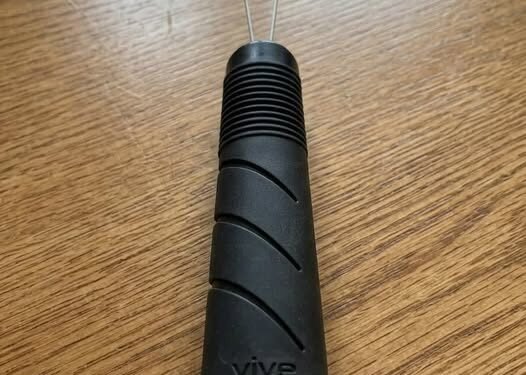 I found this in my girlfriend’s bedroom… does anyone know what it is?