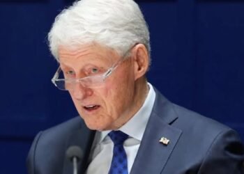 Bill Clinton admits that she tested positive for