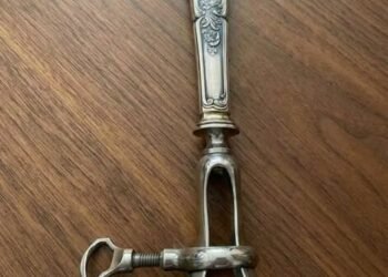 The Mystery Object Found in Grandmother’s Forgotten Drawer