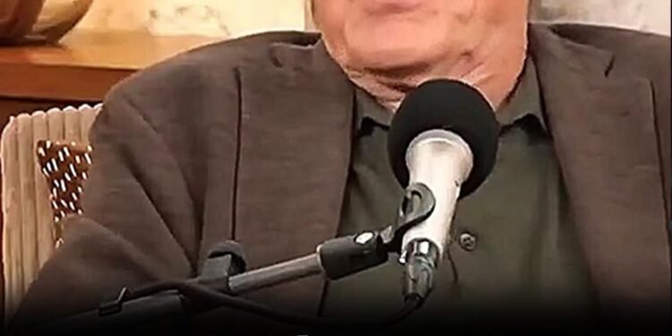 R… De Niro Becomes Emotional as He Shares Concerns About Donald Trump