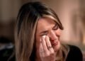 BREAKING: 10 MINUTES AGO — Police just called Savannah Guthrie to inform her they’ve detected a signal from her mother — she’s currently… See full details below