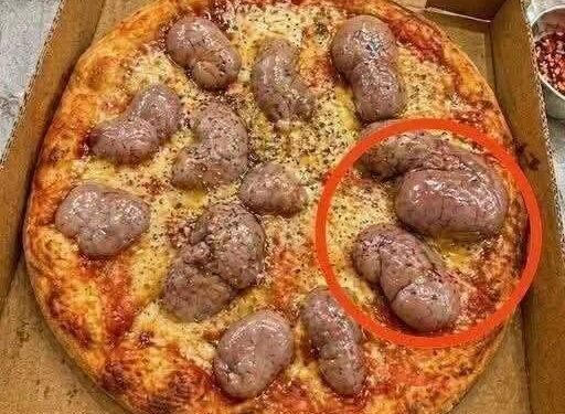 I Ordered a Late-Night Pizza and Found Something Terrifying Hidden Under the Melted Cheese That Made My Heart Stop!