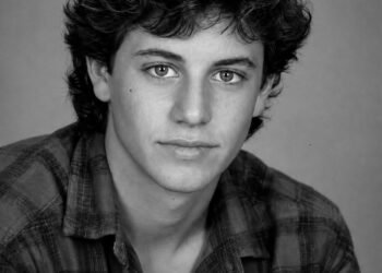 He Was A Famous Child Star In The 80s, But Chose Family Over Fame. Now He’s 54 And… See more