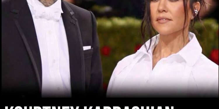 Kourtney Kardashian appears to have come out as autosexual