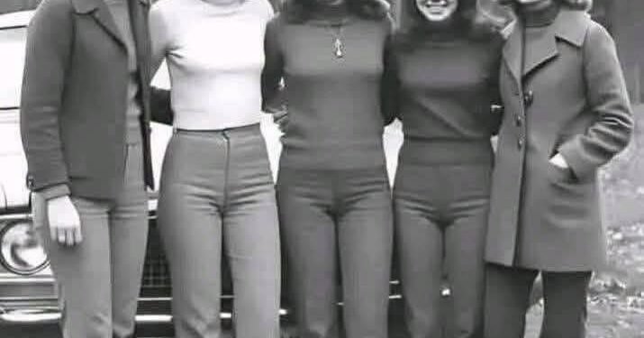 Girls in the ’70s: What Detail Immediately Catches Your Eye?