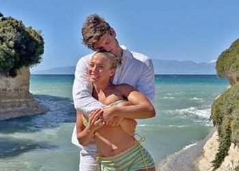 A mom’s bikini on the beach is causing a stirWhy Tammy Hembrow’s Bikini Photos Are Sparking Conversations Tammy Hembrow, a fitness influencer, entrepreneur, and mother of three, has built a reputation as a powerhouse in the wellness industry. With over 17 million Instagram followers, she inspires many with her dedication to fitness, candid parenting moments, and entrepreneurial spirit. Yet, her public journey has not been without controversy, often sparking intense online debates. Recently, Tammy made headlines for a bikini photo that has divided opinions. But what exactly are people talking about?  Getty Images  A Bold Fashion Statement In October 2024, Tammy posted a series of sun-soaked beachside photos featuring a bold crochet bikini in vibrant shades of orange, yellow, and pink. The photos showcased her toned physique and confident style as she posed on sandy dunes, embracing summer in Australia. While many praised the images, applauding her confidence and sense of fashion, others were quick to criticize the practicality of such swimwear.       This is not the first time Tammy has faced backlash over her bikini choices. In the past, she shared photos wearing minimalist swimwear designs from the brand Minimale Animale, which some labeled “impractical” and compared to “a piece of floss.” Despite the critics, Tammy continues to confidently share her fashion choices, unapologetically owning her unique style.  Health Concerns and Body Image Debate Tammy’s recent bikini post also reignited discussions about body image and health. While many followers admired her fit physique, some critics described her as “unhealthy looking.” One commenter wrote, “I admire your fit body and how you’ve maintained it even after three children… But I think natural is really the best route to optimal health.” This sentiment highlights the ongoing debate about what constitutes a healthy body image in today’s society.  In addition, some critics argue that Tammy’s highly toned appearance sets an unrealistic standard for mothers. As a mother of three, her physique has become a point of contention, with some suggesting that it may make other mothers feel inadequate. These critiques raise important questions about the pressures placed on women, especially mothers, to achieve a specific aesthetic.  Controversy Over Skin Cancer Awareness Tammy’s bold approach to sharing her life extends beyond fashion and fitness. Last year, she revealed that a small freckle on her leg turned out to be melanoma, a form of skin cancer. Following surgery to remove the melanoma, which left her with a 30-stitch wound, Tammy posted photos of herself sunbathing in a bikini with a visible bandage. This sparked outrage among some followers who felt the post was irresponsible given her recent cancer scare.       View this post on Instagram    A post shared by Tammy Zukowski 🐚 (@tammyhembrow)     Comments ranged from “Why are you sunbathing when you just had a cancer scare?” to “This seems downright irresponsible.” Despite the criticism, Tammy has continued to share her life transparently, sparking important conversations about health, sun safety, and personal choices.  Navigating Admiration and Criticism Tammy Hembrow’s journey underscores the duality of fame in the digital age. While she’s celebrated for her fitness achievements, business ventures, and bold self-expression, she’s also scrutinized for her choices and lifestyle. Her story serves as a reminder that beauty, health, and success are subjective, and no one standard fits all.  For her supporters, Tammy is a symbol of resilience, confidence, and hard work. For her critics, she represents the complexities of modern social media culture. Regardless of perspective, her influence ignites important conversations about body image, health, and personal empowerment in today’s world.  What do you think? Are Tammy’s posts a celebration of confidence, or do they send mixed messages about beauty and health?