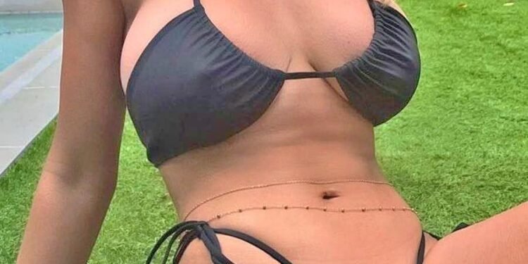 ST14. Triicky Pics That Need a Double Take: Bizarre Photos from Confusing Perspectives