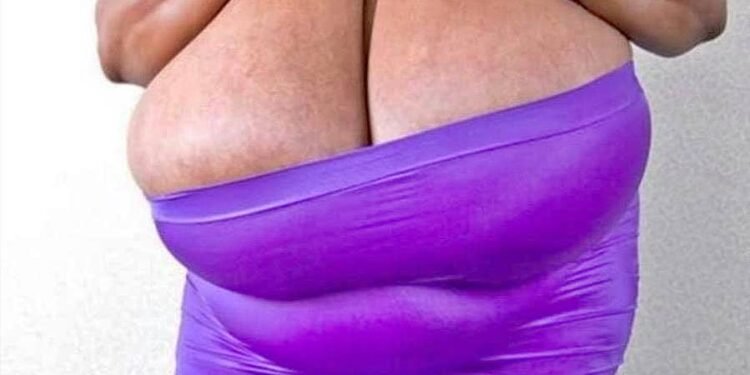 ST14. Triicky Pics That Need a Double Take: Bizarre Photos from Confusing Perspectives