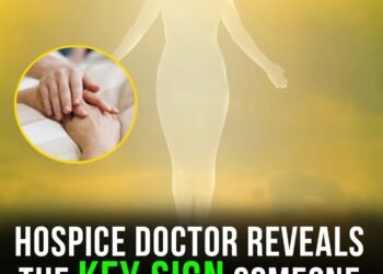 Hospice doctor reveals the key sign someone is about to die