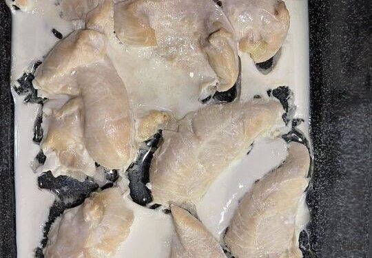 Reason you may see white goop coming out of your cooked chicken
