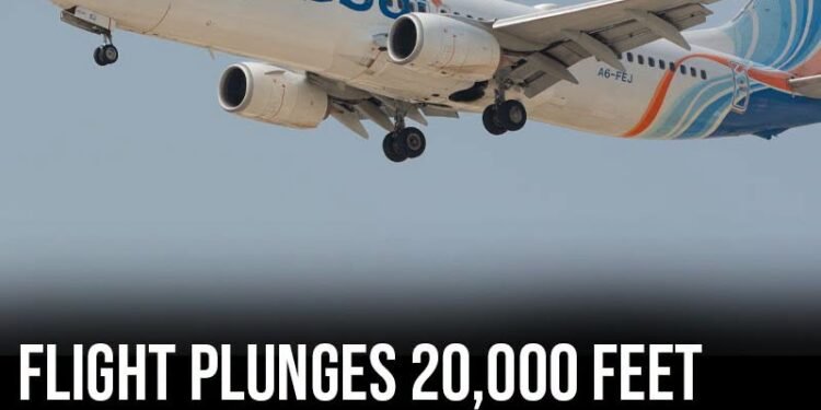 Flight plunges 20,000 feet after captain allegedly ‘stabbed by co-pilot’ in terrifying cockpit altercation